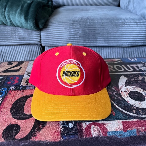 Other - Vintage snap back.